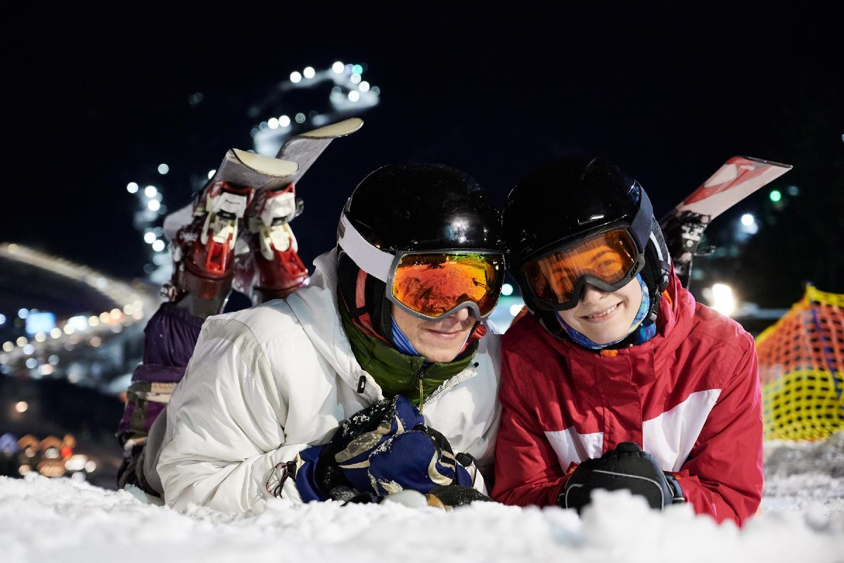  Cold Snowy Trails in the US Mountains